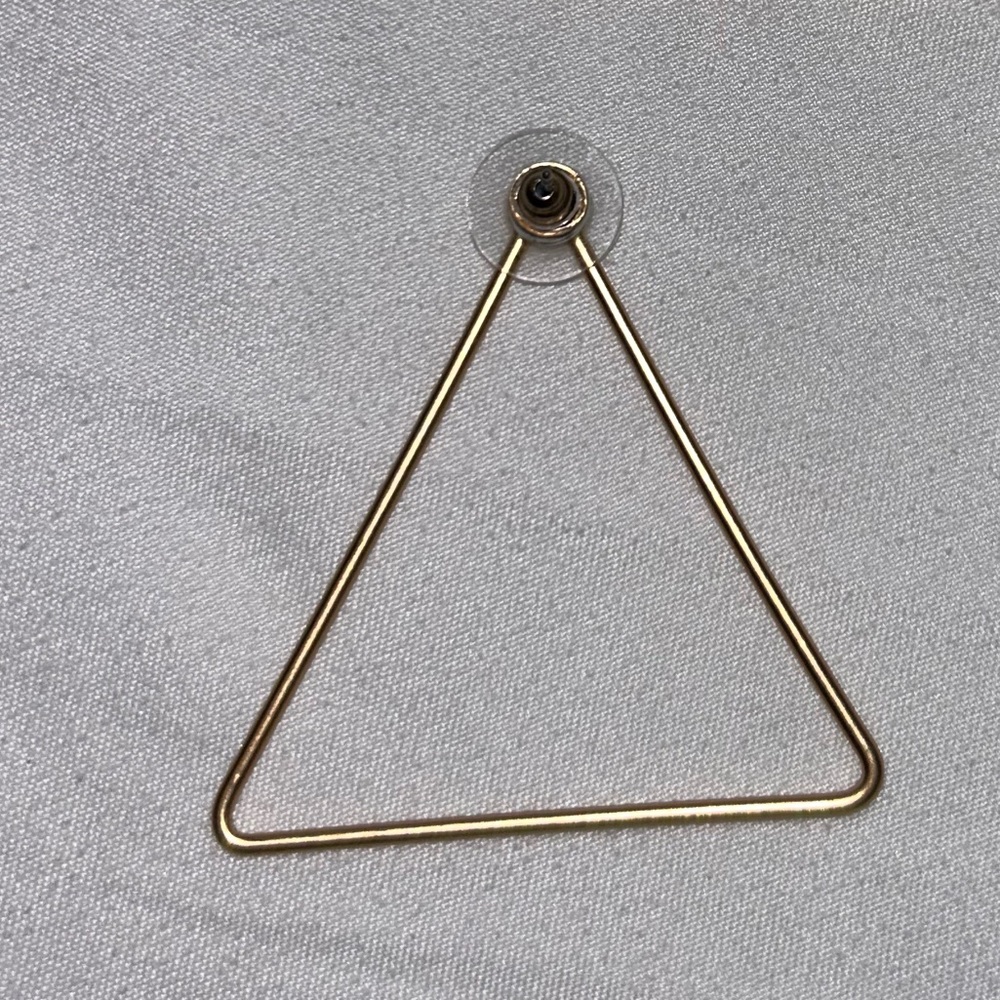Gold triangle statement earrings - Picture 2 of 3